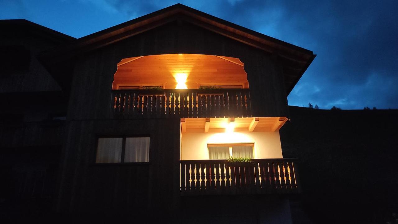 Luech De Corona Frena Exterior foto